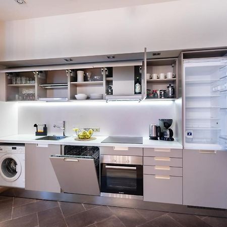 Old Riga Two Bedroom Apartment With 2 Bathrooms Eksteriør bilde